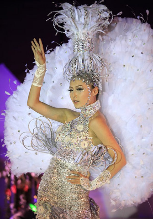 金莎圣诞嘉年华活动彩妆作品集