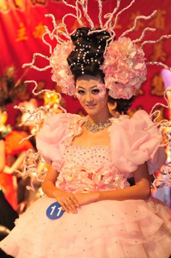 第十三届江苏省美容美发美甲大赛金莎彩妆作品